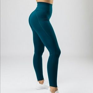 Alphalete Alphalux pocket leggings